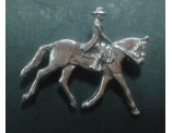 Broszka srebrna z motywem jeździeckim Jeździec na koniu